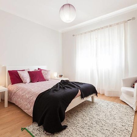 Midway To Geres And Braga Apartment Амарес Екстериор снимка