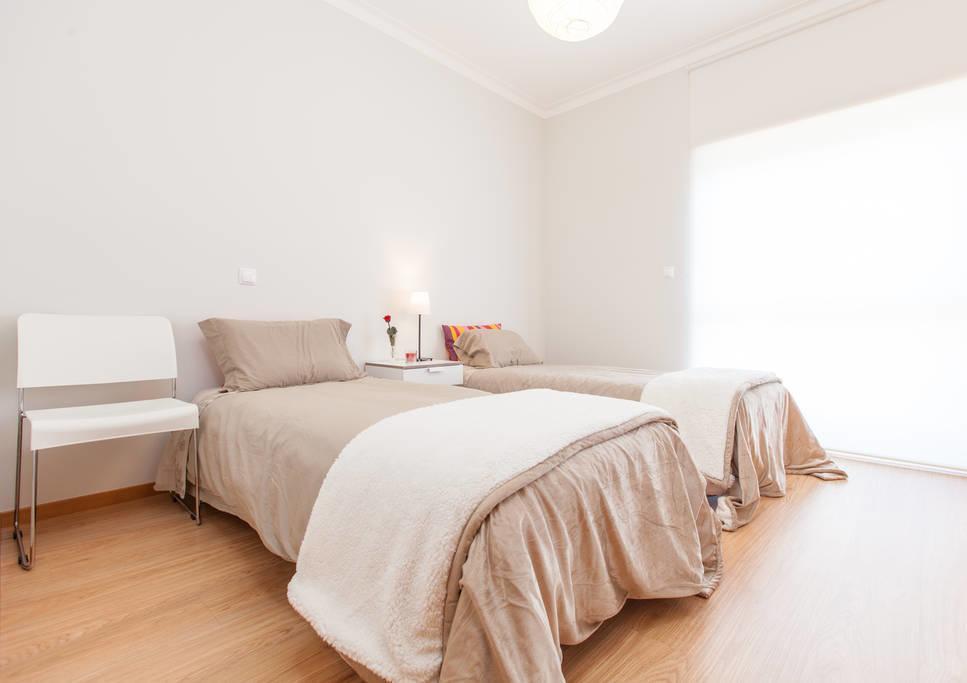 Midway To Geres And Braga Apartment Амарес Стая снимка