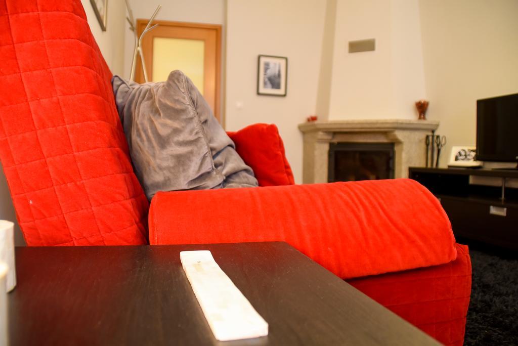 Midway To Geres And Braga Apartment Амарес Екстериор снимка