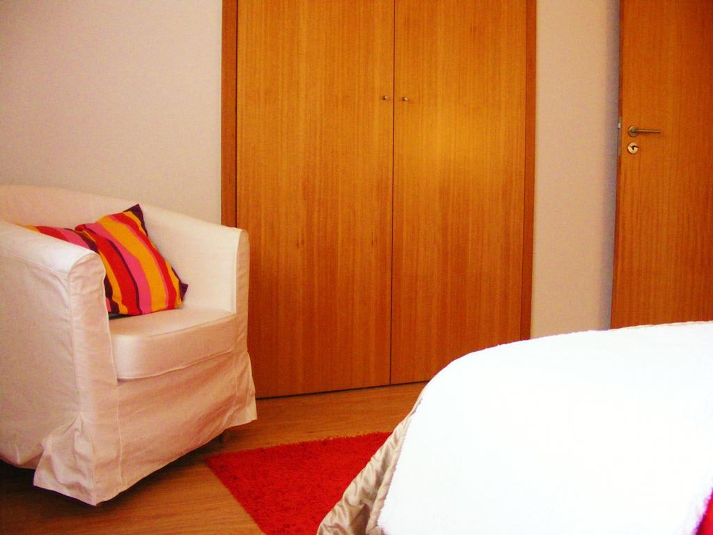 Midway To Geres And Braga Apartment Амарес Екстериор снимка